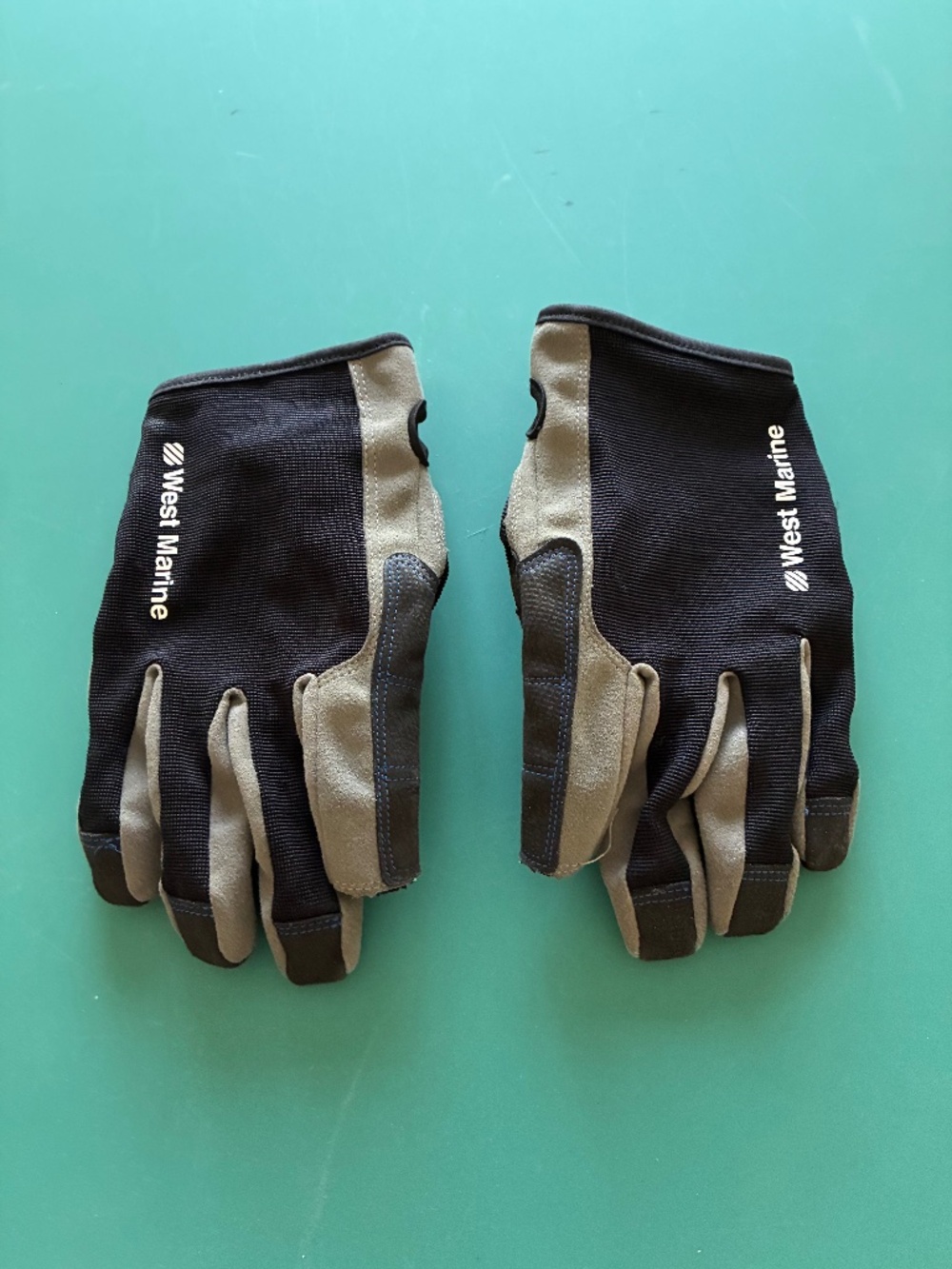West Marine Sailing Gloves Used Once Size L